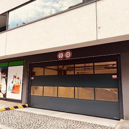 White Pearl Studio With Parking In Holesovice Praga Exterior foto